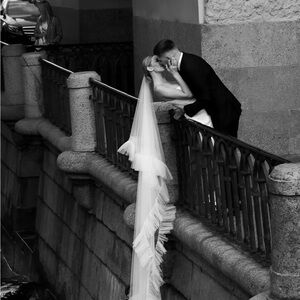 Elegant White Ruffle Wedding Veil